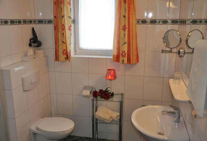 اتاق استاندارد, Pension Posauner