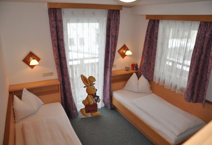 اتاق خانوادگی, Pension Posauner