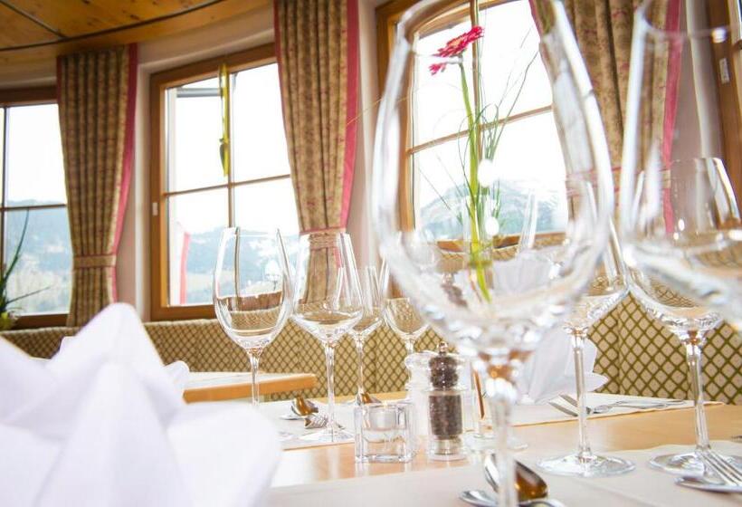 اتاق استاندارد سه تخته با بالکن, Berghotel Alpenklang