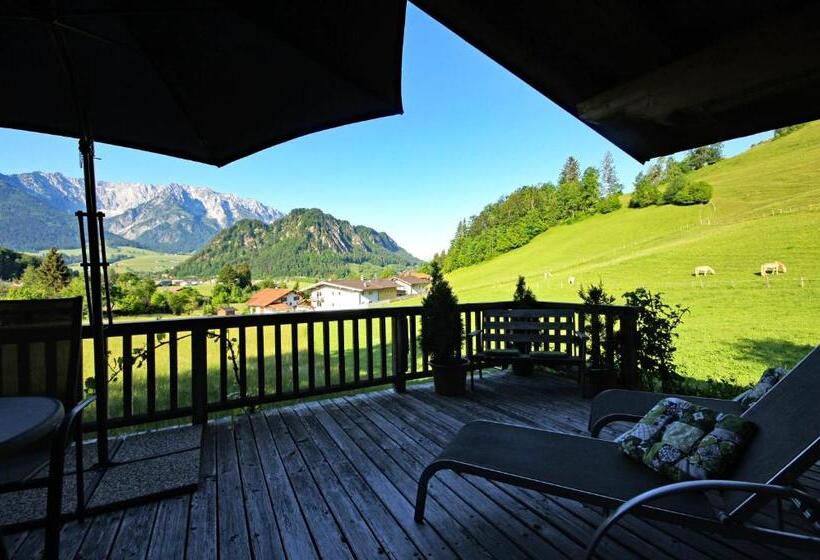 샬레, Der Ottenhof