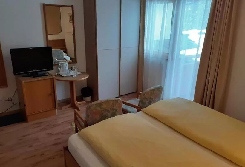 コンフォートルーム, Pension Hirlatz