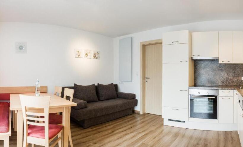 شقة ديلوكس غرفتين نوم, Appartements Tannenhof