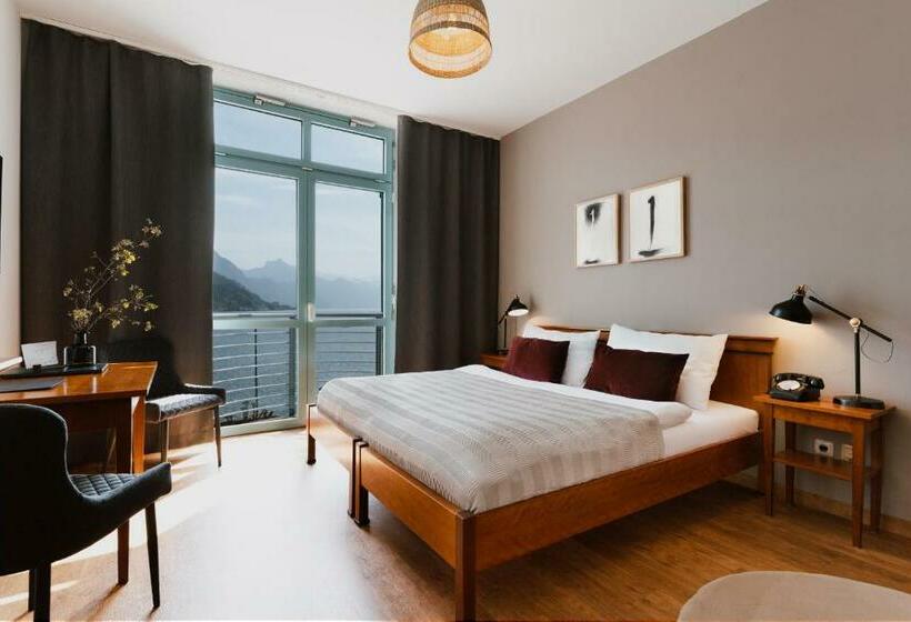 标准间带湖景, Esplanade