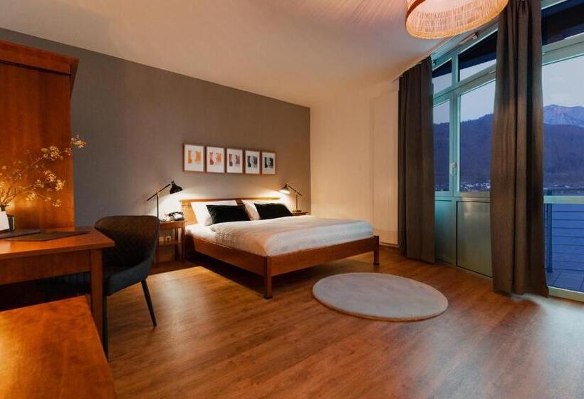 豪华房间, Esplanade