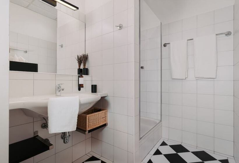 标准间带湖景, Esplanade