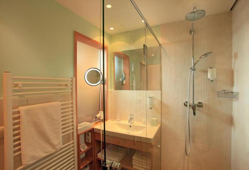 스탠다드 룸, Glockenstuhl