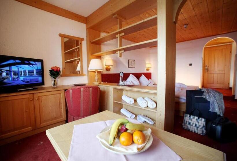 חדר סטנדרט, Konradin