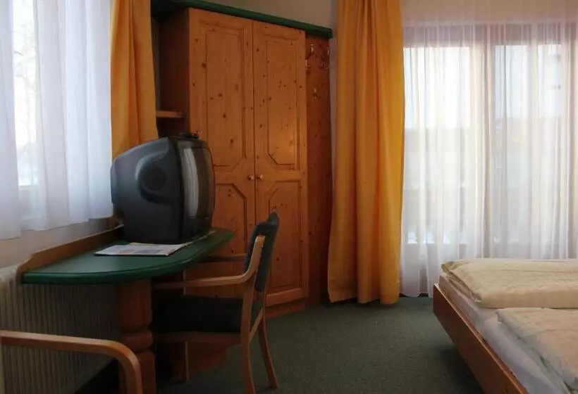 Economy-huone, Lohninger Schober