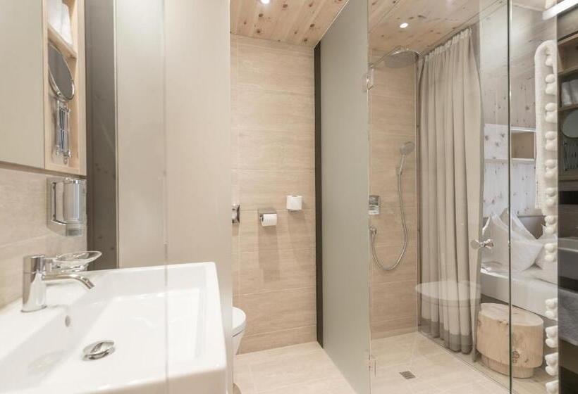 ベーシックルーム, Olympia