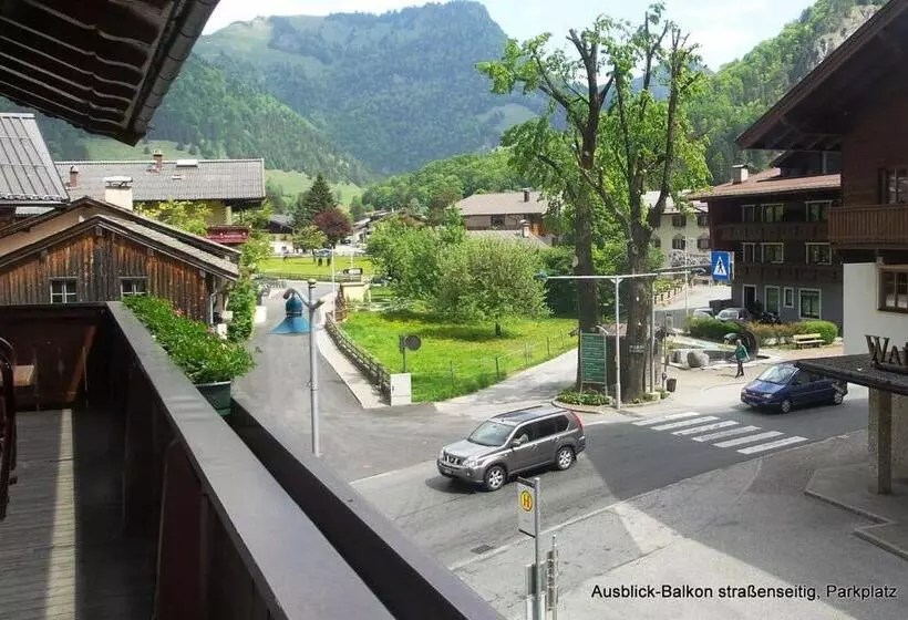 バルコニー付きシングルスタンダードルーム, Sonnenhof Walchsee