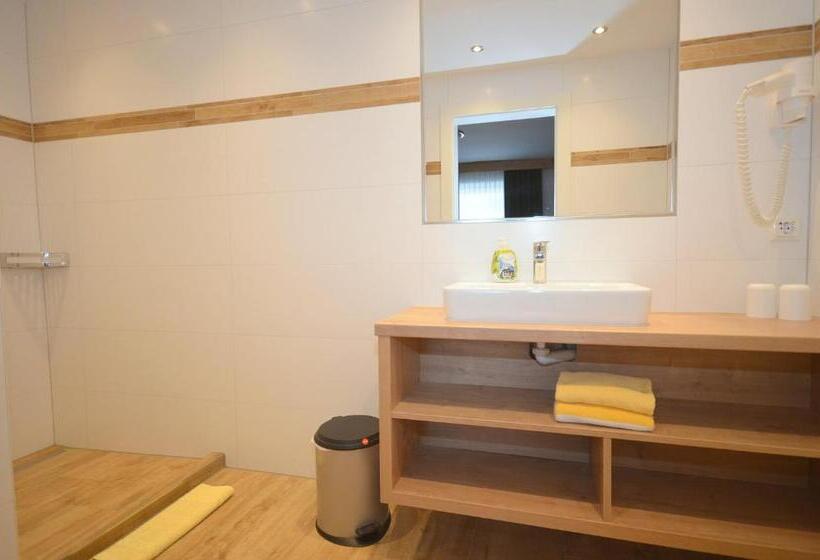 スタンダードスタジオ, Sonnenhof Walchsee