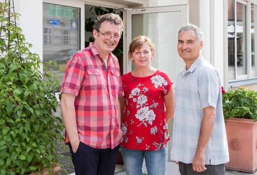 جناح عائلي, Stadt Melk