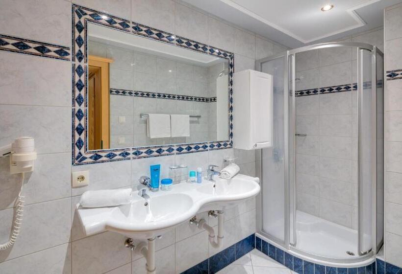 带1个卧室的带阳台的公寓, Apparthotel Talhof, Restaurant, Pool Und Spa