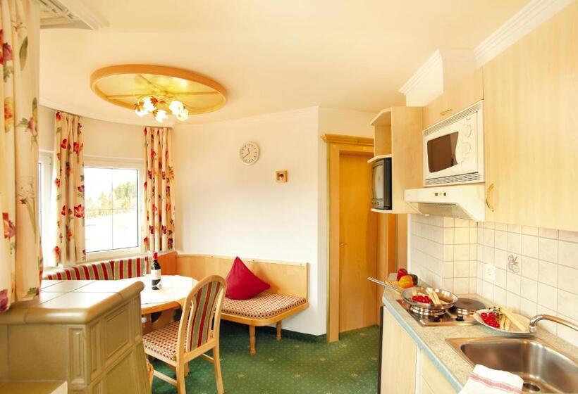 Апартаменты 1 Спальня с Балконом, Apparthotel Talhof, Restaurant, Pool Und Spa