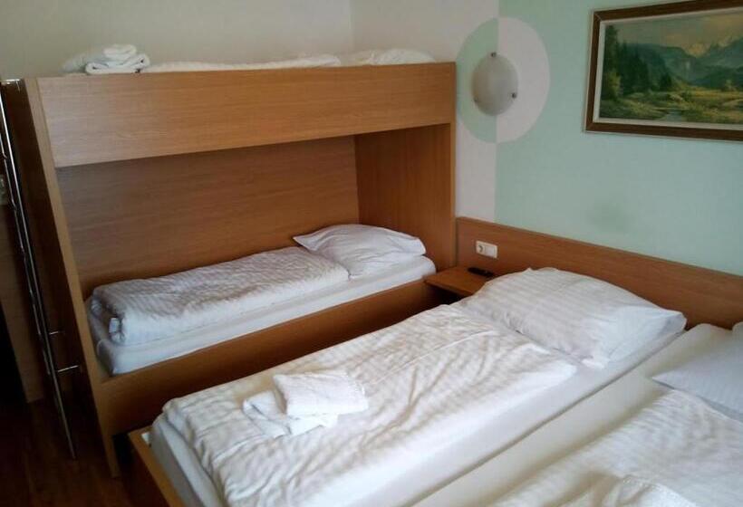 غرفة إقتصادية رباعية, Torrenerhof