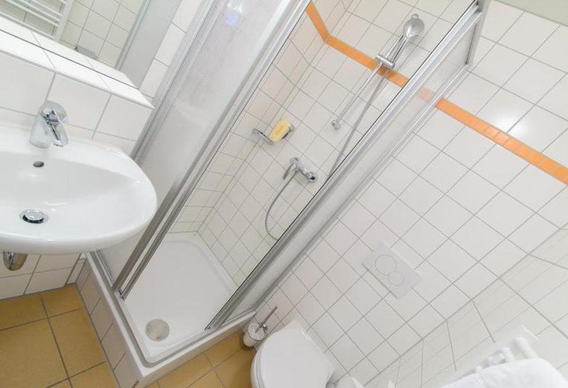 غرفة قياسية ثلاثية, Jufa Hotel St Michael Im Lungau