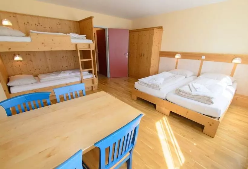 スタンダード４人部屋, Jufa Hotel St Michael Im Lungau