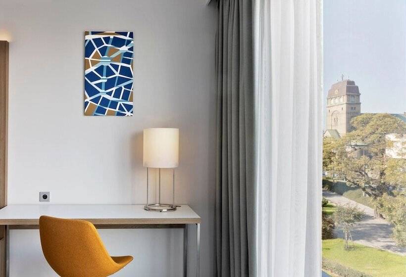 ２ダブルベッドのスタンダードルーム, Courtyard By Marriott Szczecin City