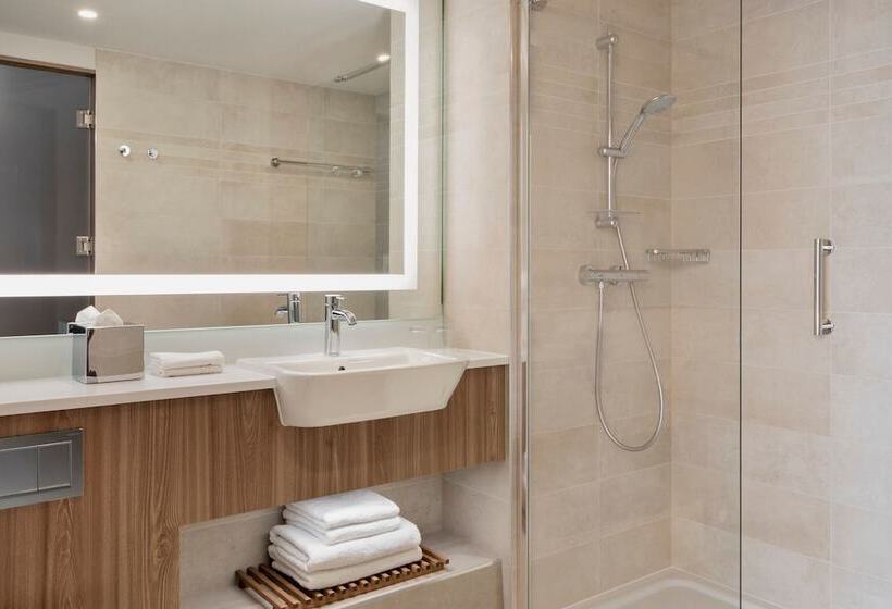 ２ダブルベッドのスタンダードルーム, Courtyard By Marriott Szczecin City