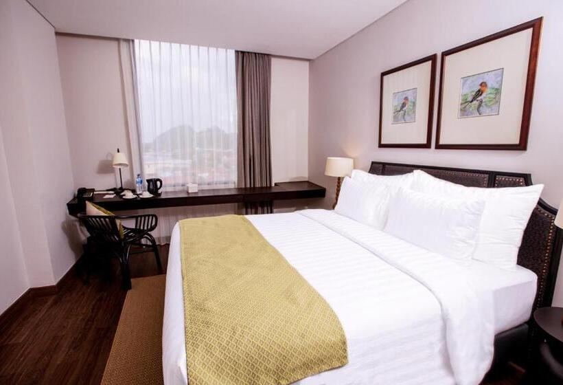 Номер Deluxe, Suni Hotel And Convention Abepura Managed By Parkside