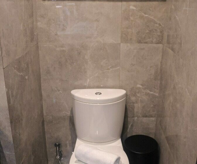 디럭스 룸, Suni Hotel And Convention Abepura Managed By Parkside