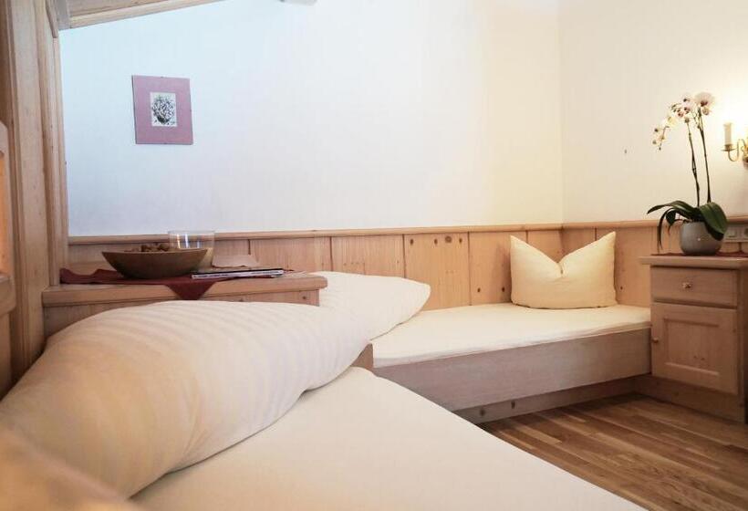 آپارتمان 2 خوابه با بالکن, Aparthotel Landhaus St. Joseph