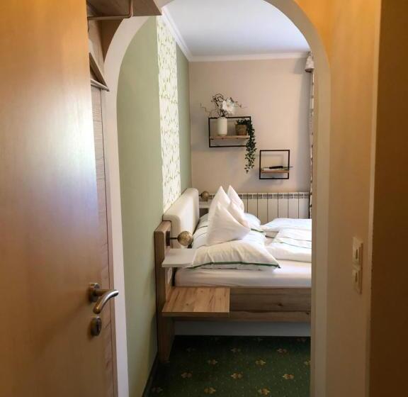 استوديو قياسي مطل على البحيرة, Gästehaus Kloibergütl