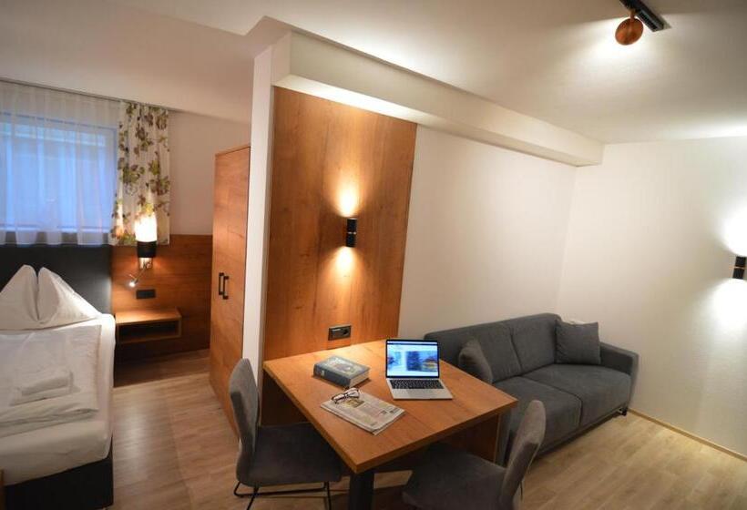 스탠다드 스튜디오, Biberhof