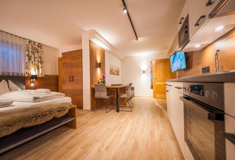 스탠다드 스튜디오, Biberhof