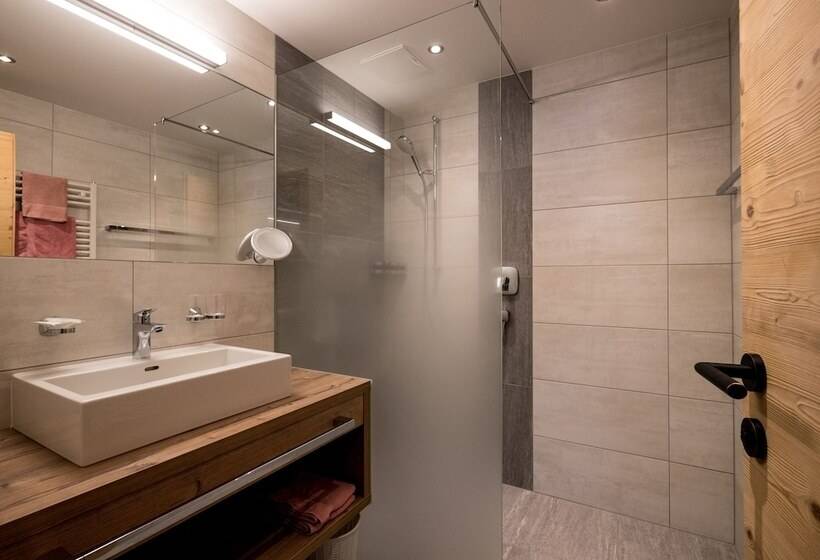 חדר משפחתי, Central Hotel & Apart Mit Landhaus Central