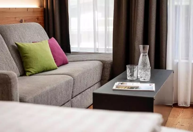 バルコニー付きスタンダードルーム, Die Berge Lifestyle Hotel Sölden