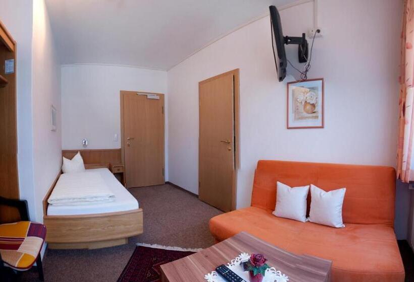 اتاق استاندارد یک تخته با بالکن, Garni Jennewein