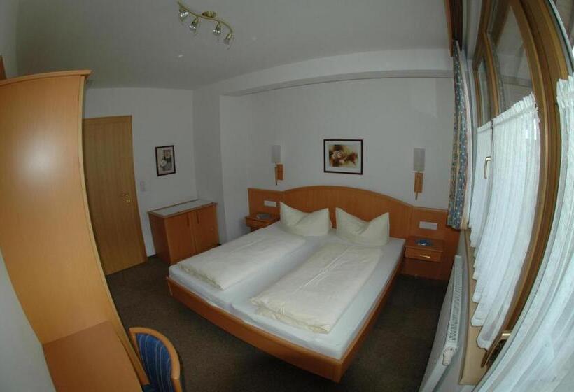 آپارتمان 2 خوابه با بالکن, Garni Jennewein