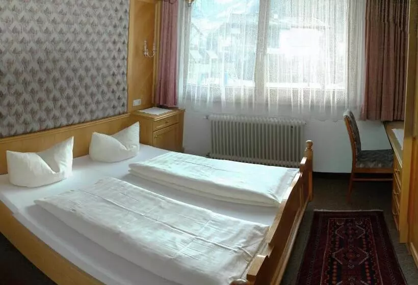 Huoneisto 1 Makuuhuone, Garni Jennewein