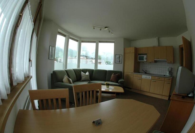 آپارتمان 2 خوابه با بالکن, Garni Jennewein