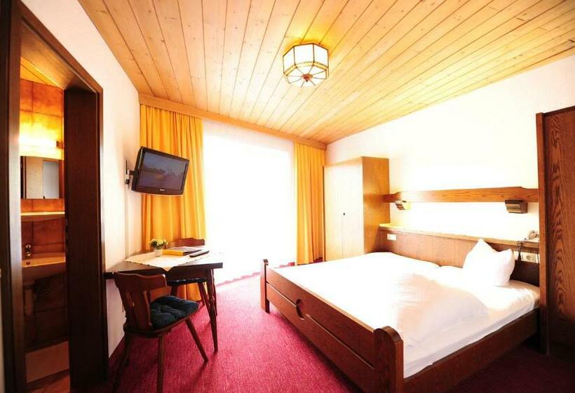 스탠다드 룸 산 전망, Garni Lamm