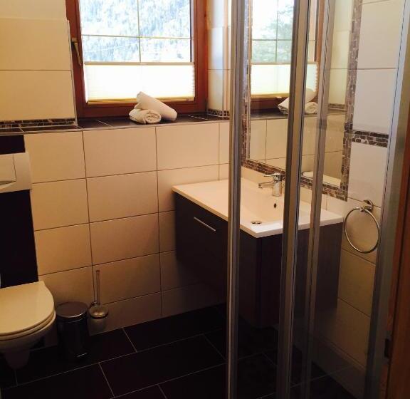 غرفة قياسية مزوَّدة بشُرفة, Haflingerhof