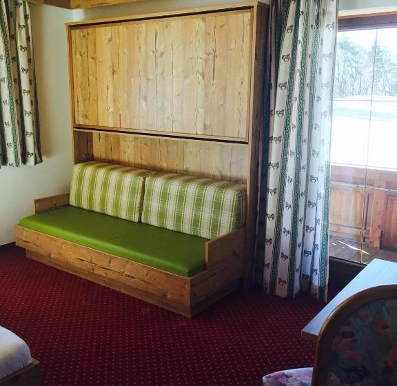 غرفة قياسية مزوَّدة بشُرفة, Haflingerhof