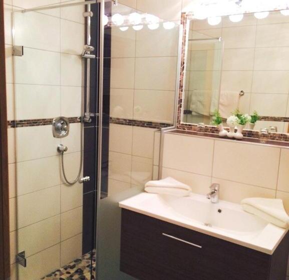 غرفة قياسية مزوَّدة بشُرفة, Haflingerhof