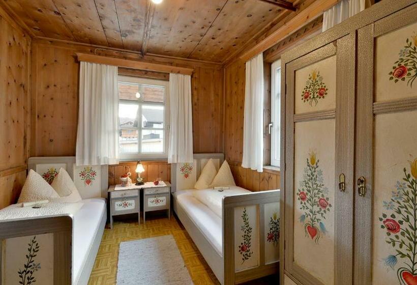 标准间, Hanserhof