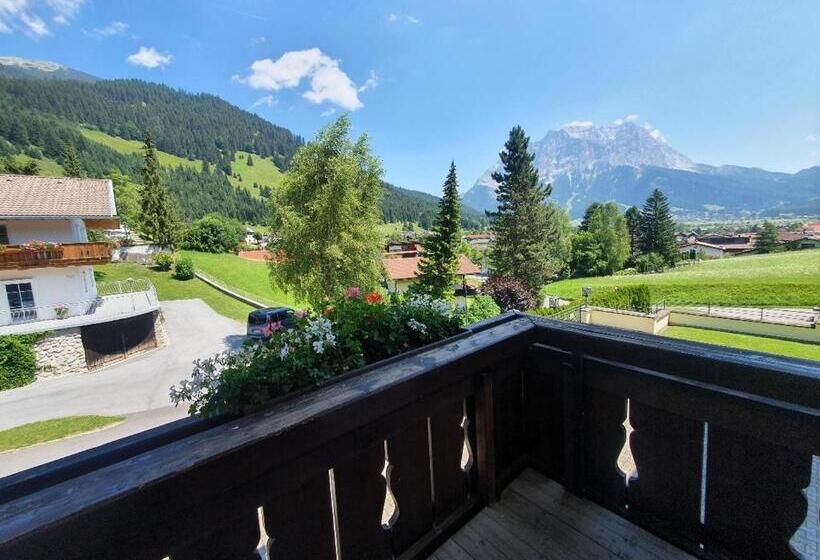 غرفة قياسية, Klockerhof