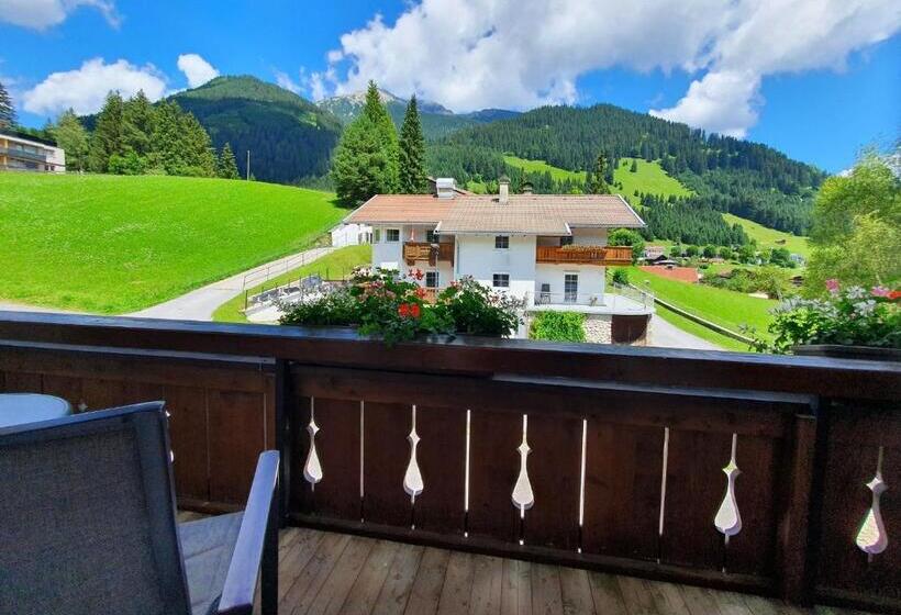 غرفة قياسية, Klockerhof