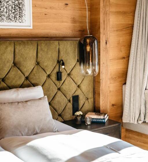 غرفة قياسية مزوَّدة بشُرفة, Maiensee