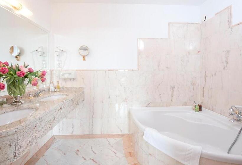 غرفة ديلوكس, Maiensee