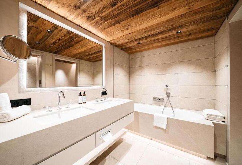 غرفة قياسية مزوَّدة بشُرفة, Maiensee