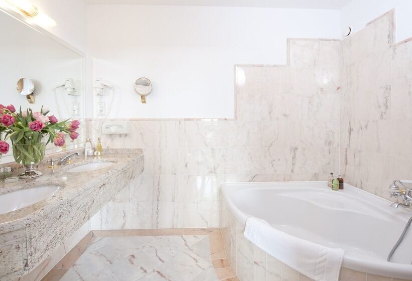 غرفة ديلوكس مطلة على الجبل, Maiensee