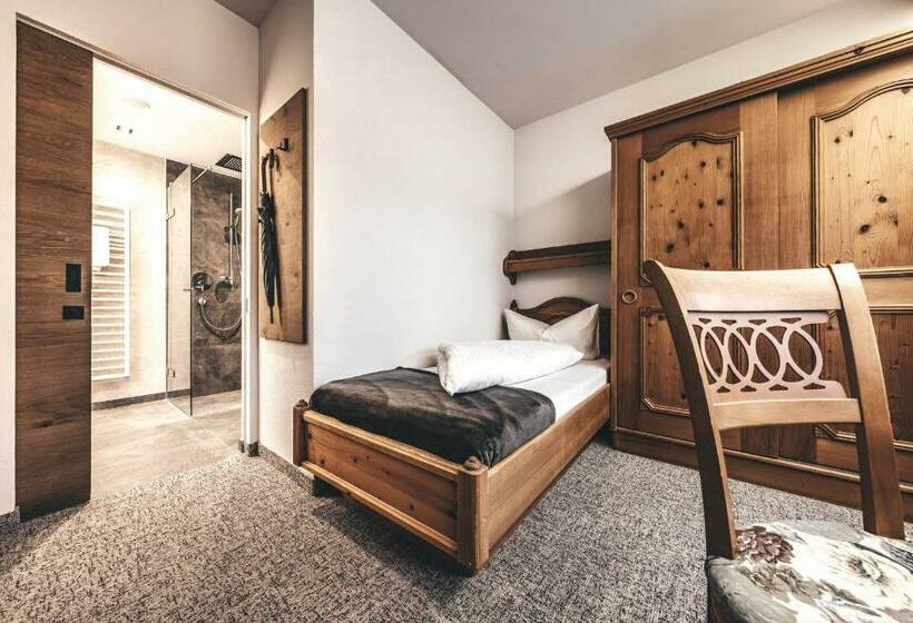 اتاق استاندارد یک نفره, Rose