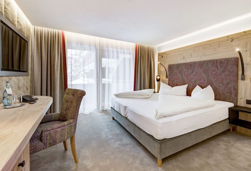 اتاق استاندارد با چشم‌انداز کوهستان, Rose