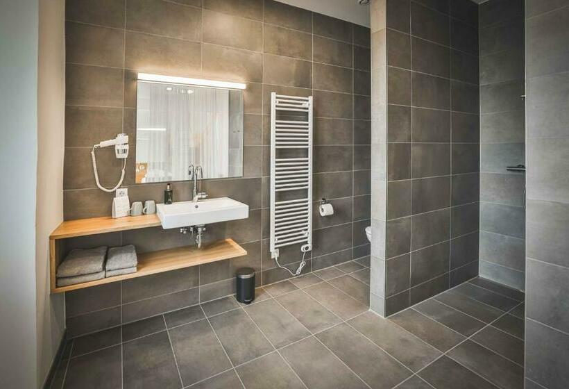 חדר סופריור, Schloss Haindorf