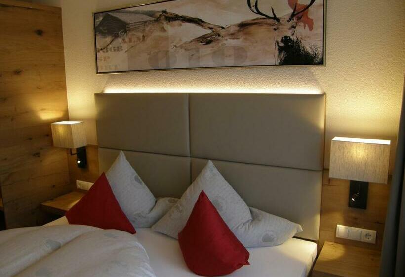 חדר סטנדרט עם מרפסת, Sportalm